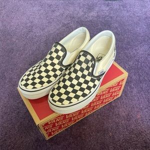 Classic slip on Vans